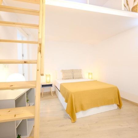 Modern 3 Bedroom, City Center With Patio & High Ceilings By 10Tosea 马拉加 外观 照片