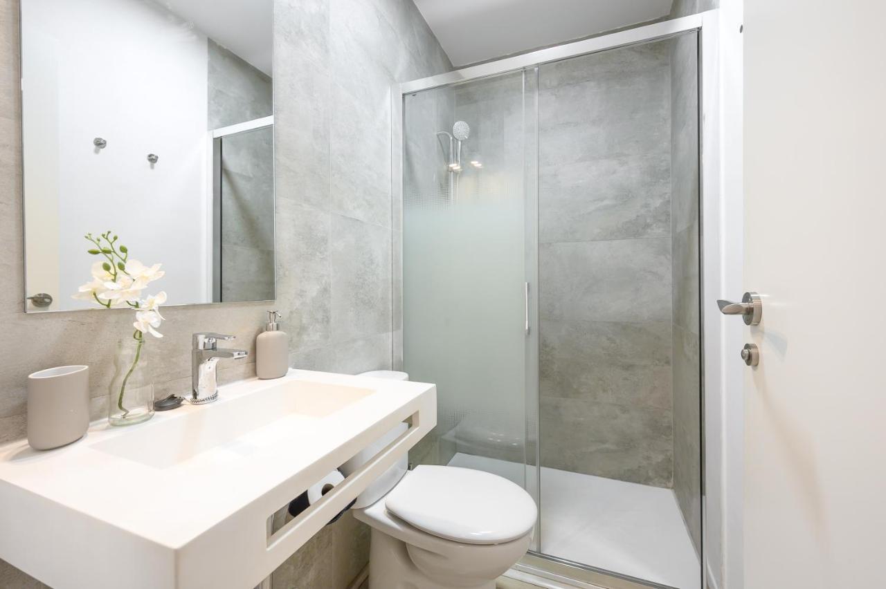 Modern 3 Bedroom, City Center With Patio & High Ceilings By 10Tosea 马拉加 外观 照片