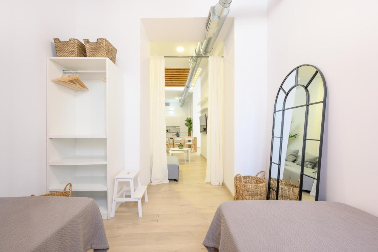 Modern 3 Bedroom, City Center With Patio & High Ceilings By 10Tosea 马拉加 外观 照片